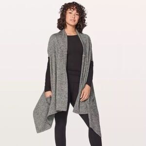 Lululemon Black Live Freely Scarf Shawl Cardigan Gray Wrap OS